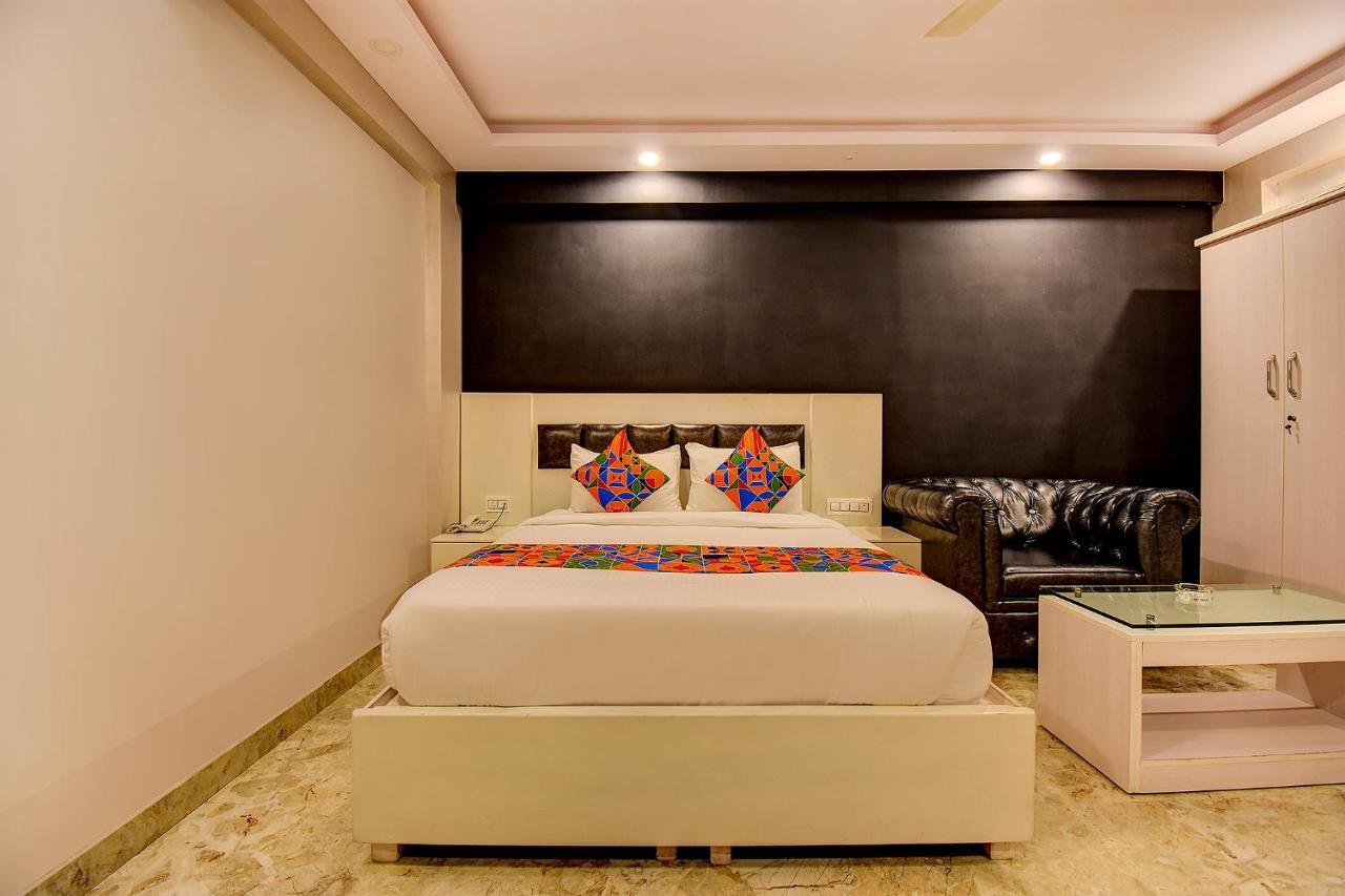 Fabhotel Srk Platinum Inn - Nr Forum Mall 班加罗尔 外观 照片