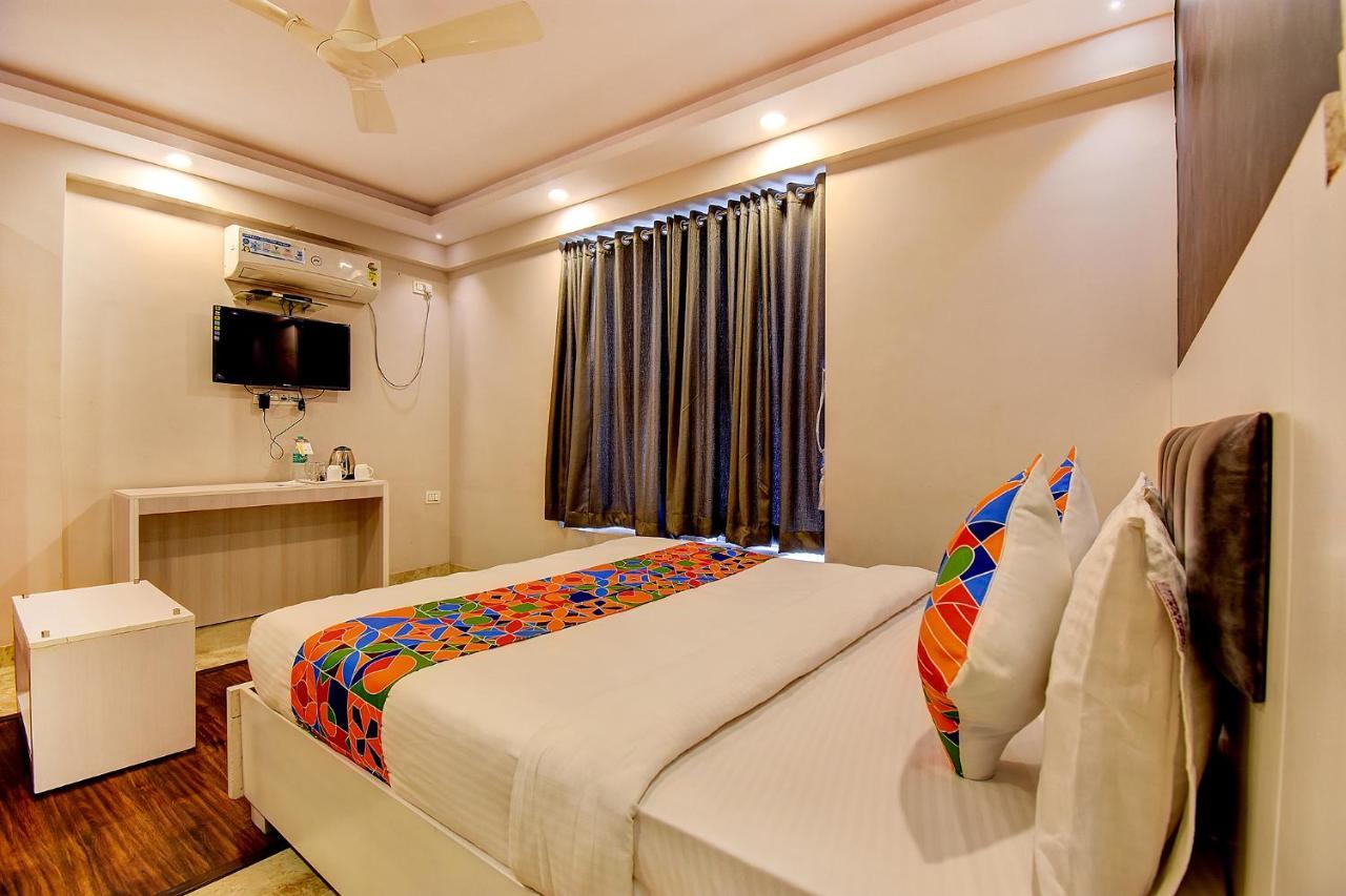 Fabhotel Srk Platinum Inn - Nr Forum Mall 班加罗尔 外观 照片